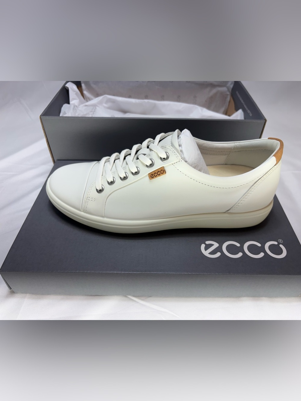 ECCO Women’s Soft 7 Sneaker White